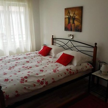 Apartmani Ivanka Stojcic Цриквеница Экстерьер фото