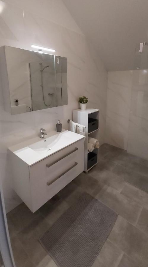 Apartmani Ivanka Stojcic Цриквеница Экстерьер фото